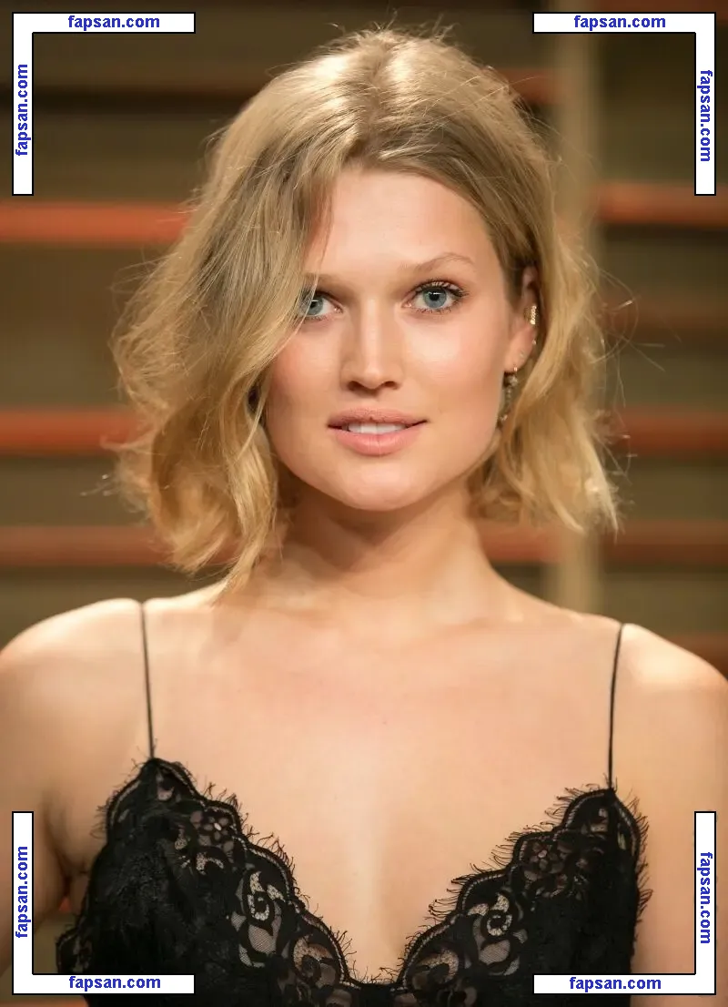 Toni Garrn / tonigarrn голая фото #0623 с Онлифанс