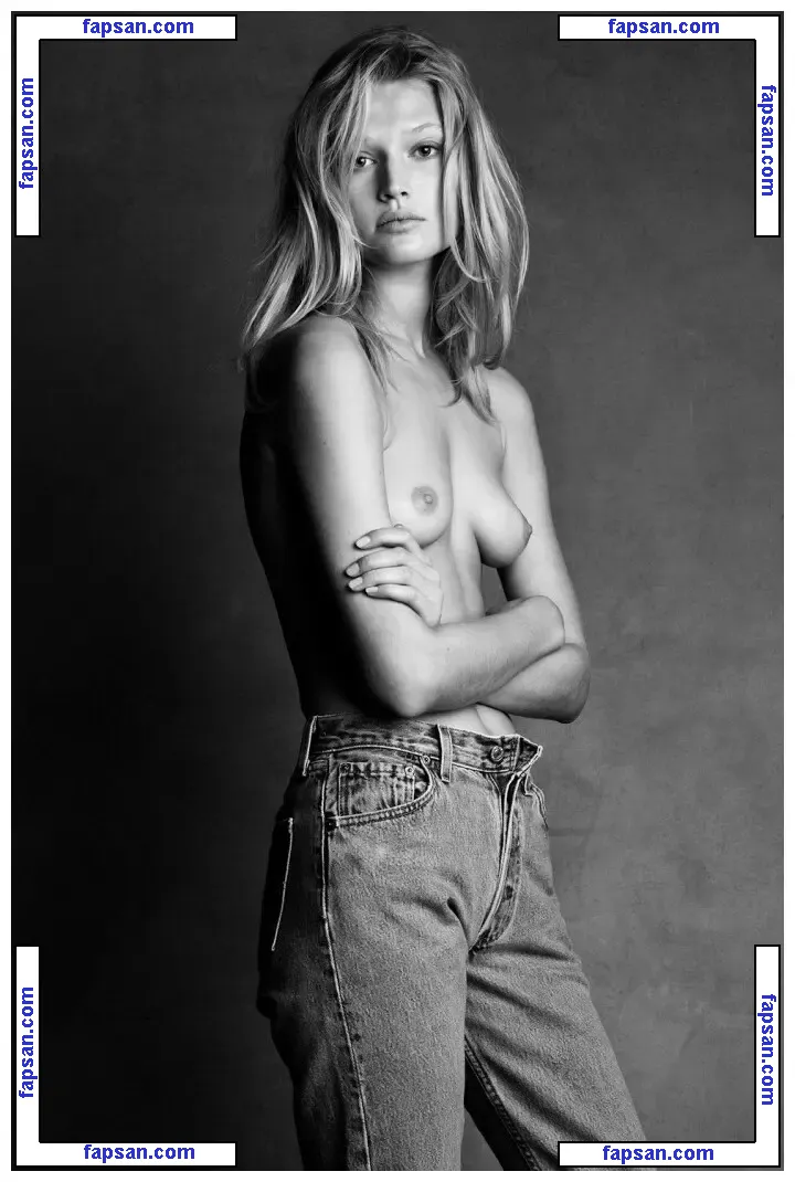 Toni Garrn nude photo #0842 from OnlyFans