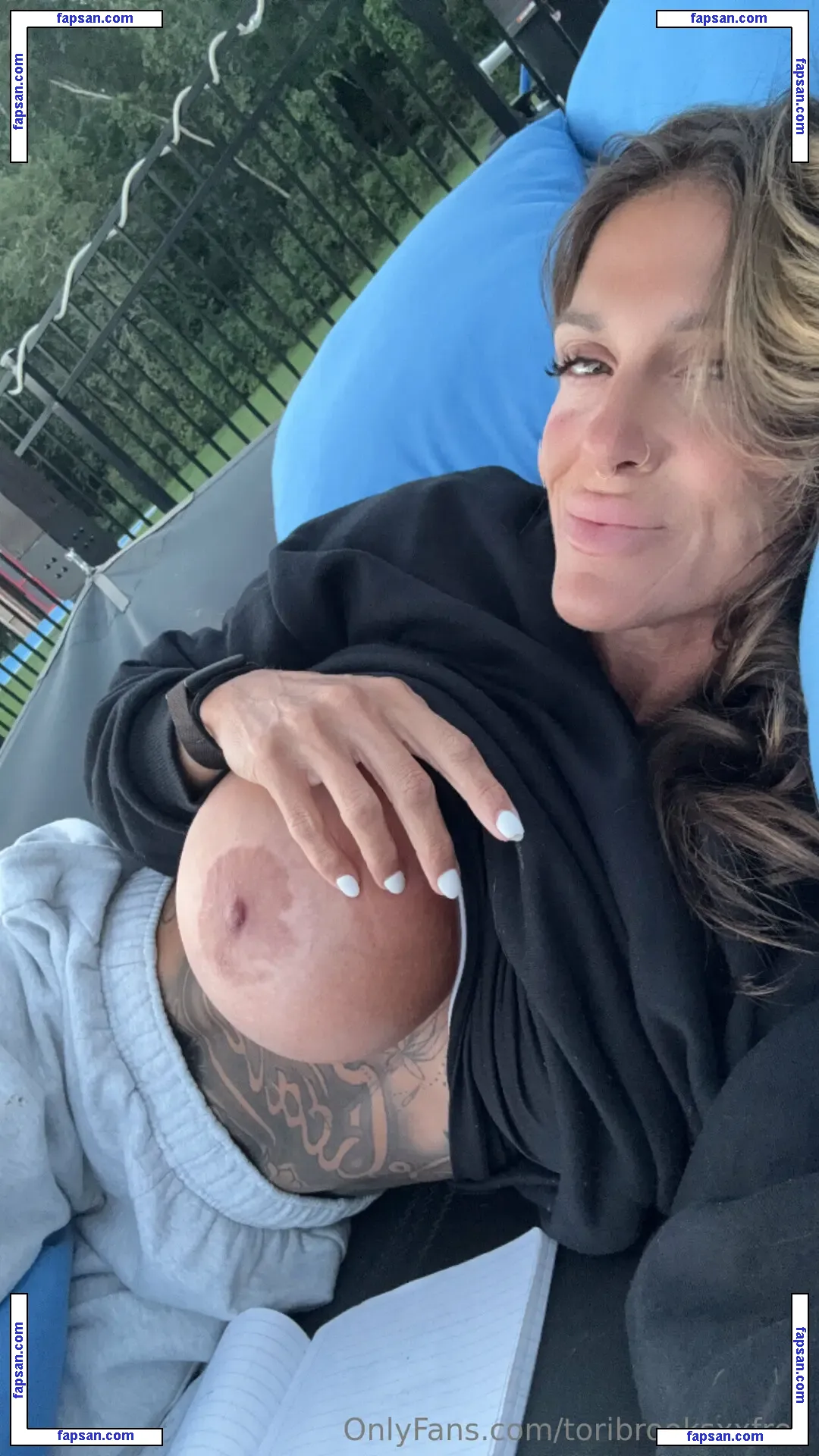 toribrooksxxfree nude photo #0003 from OnlyFans