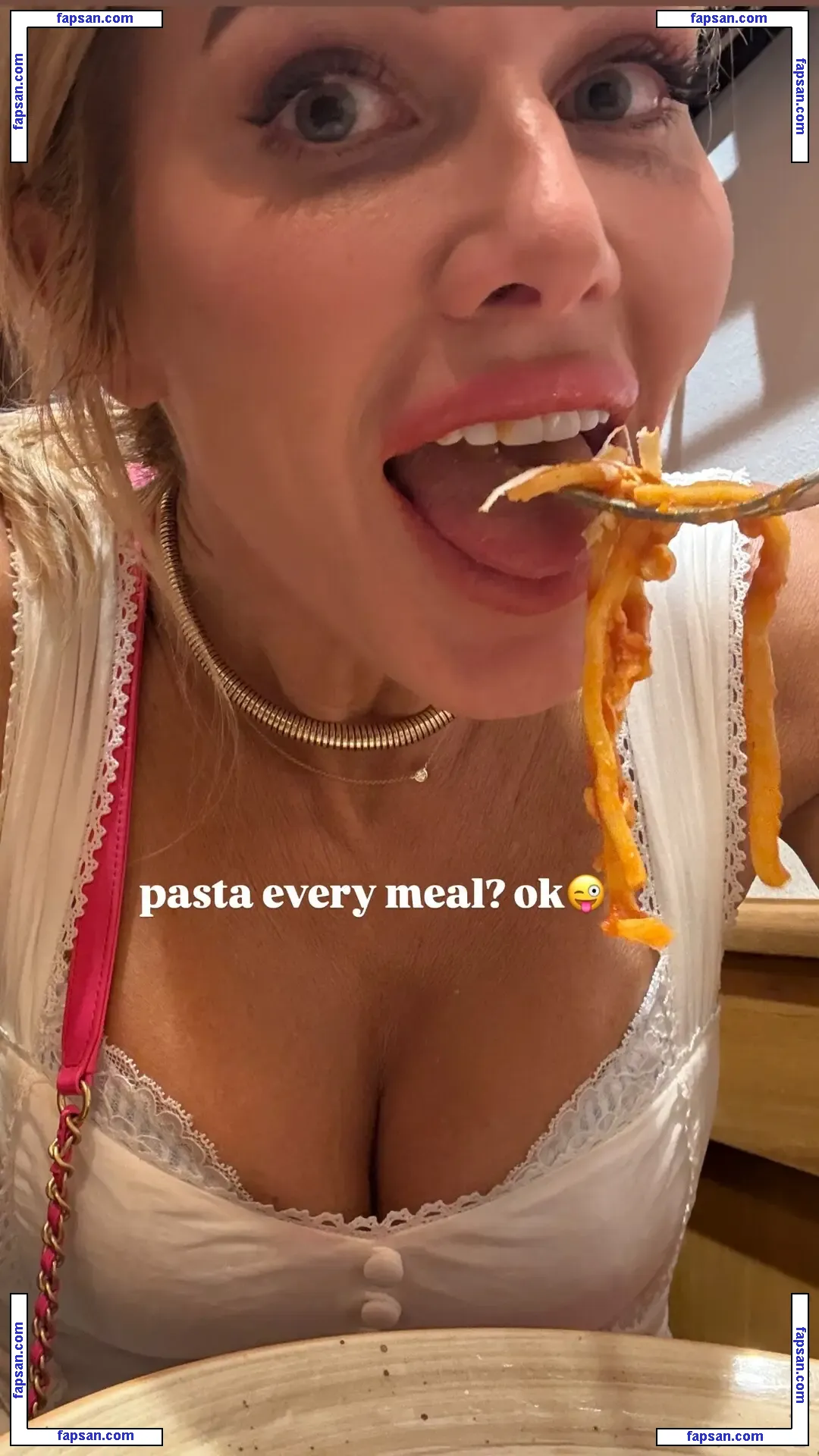 Torrie Wilson nude photo #1390 from OnlyFans