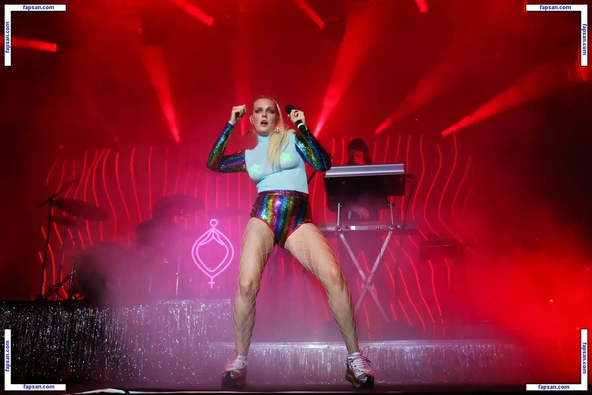 Tove Lo nude photo #0018 from OnlyFans