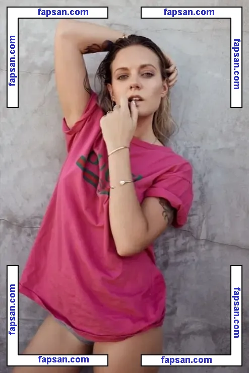 Tove Lo nude photo #0576 from OnlyFans