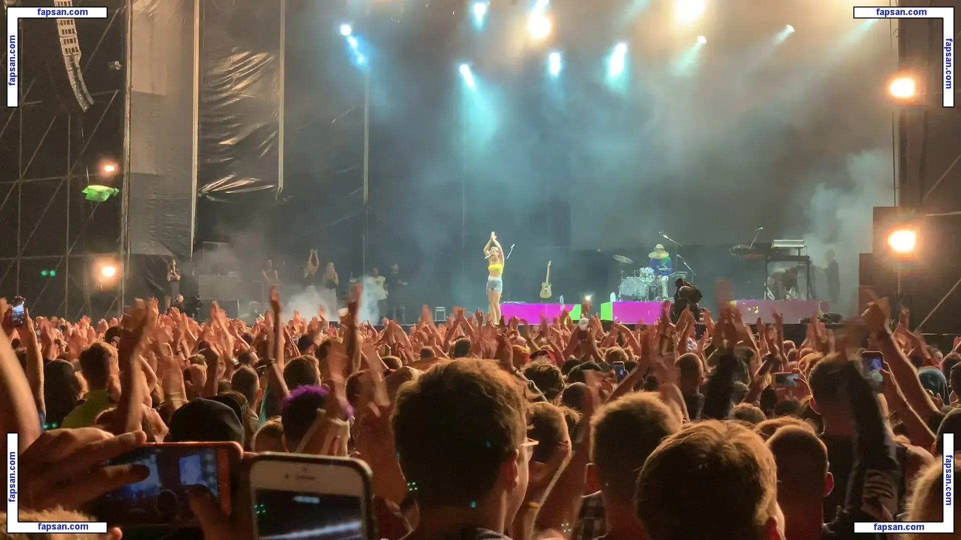 Tove Lo nude photo #0828 from OnlyFans