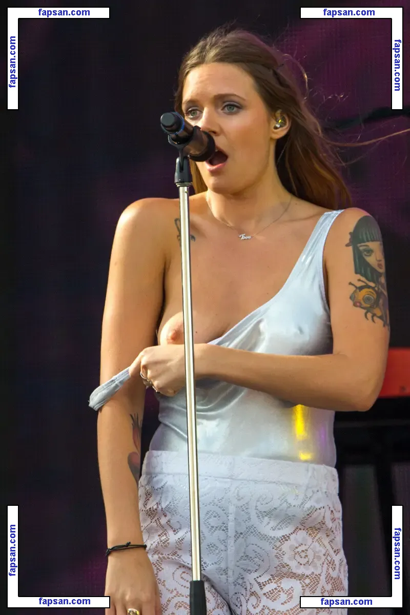 Tove Lo nude photo #0903 from OnlyFans