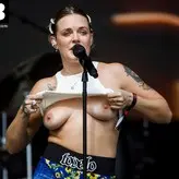 Tove Lo голая #0700