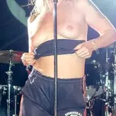 Tove Lo голая #0726