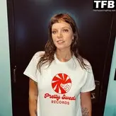 Tove Lo голая #0746
