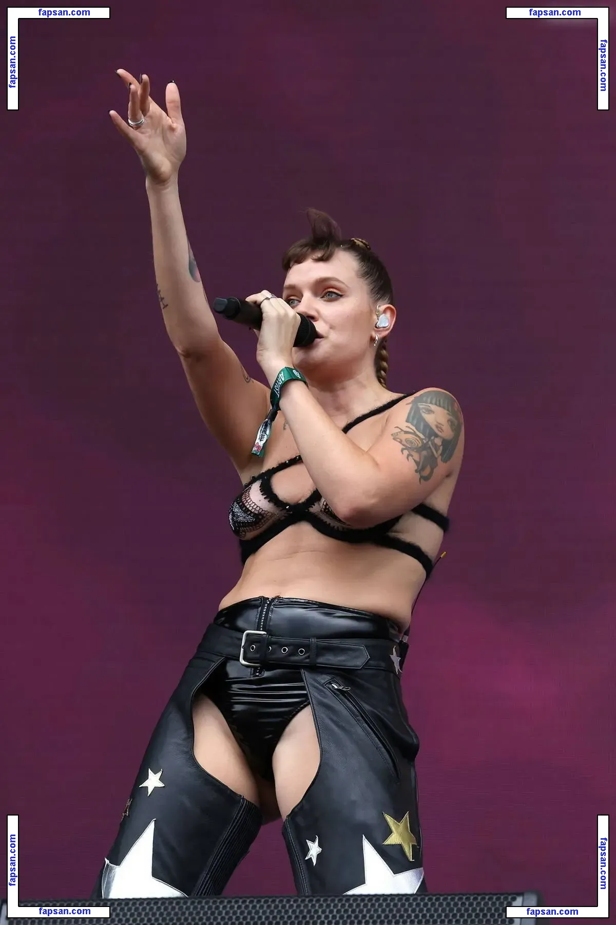 Tove Lo nude photo #1118 from OnlyFans