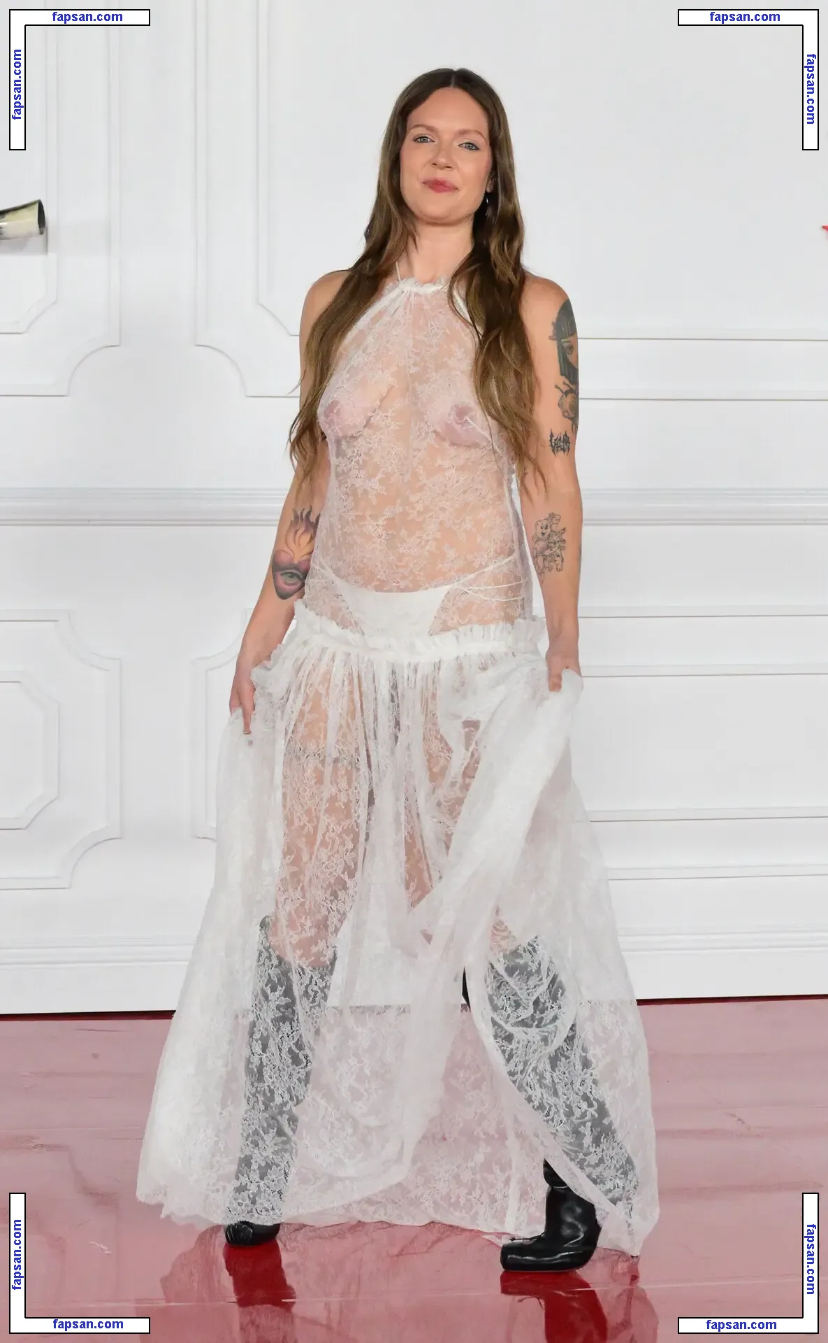 Tove Lo nude photo #1125 from OnlyFans