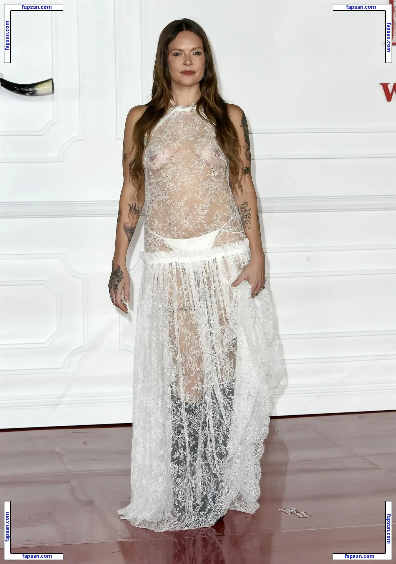 Tove Lo nude photo #1139 from OnlyFans