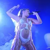 Tove Lo голая #1019