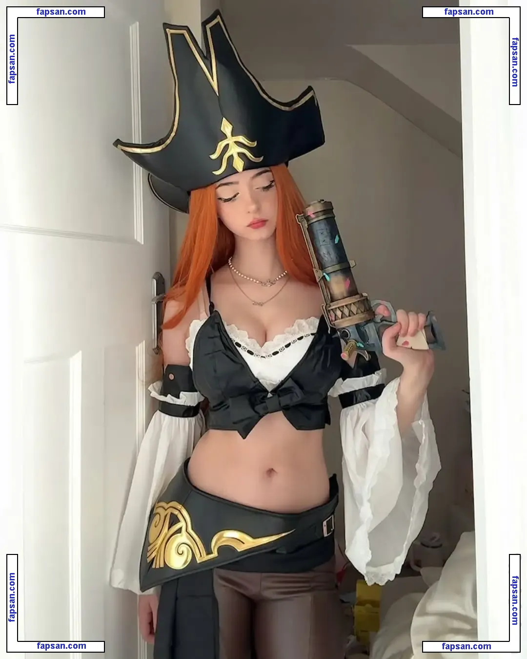 Toxic Tenshi nude photo #0047 from OnlyFans