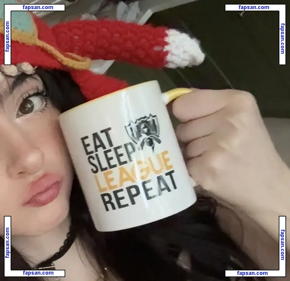 Toxic Tenshi nude photo #0056 from OnlyFans