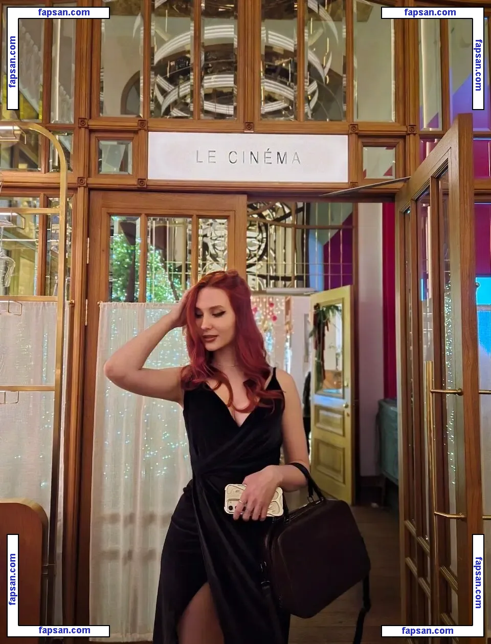 ToxieFoxy nude photo #0018 from OnlyFans