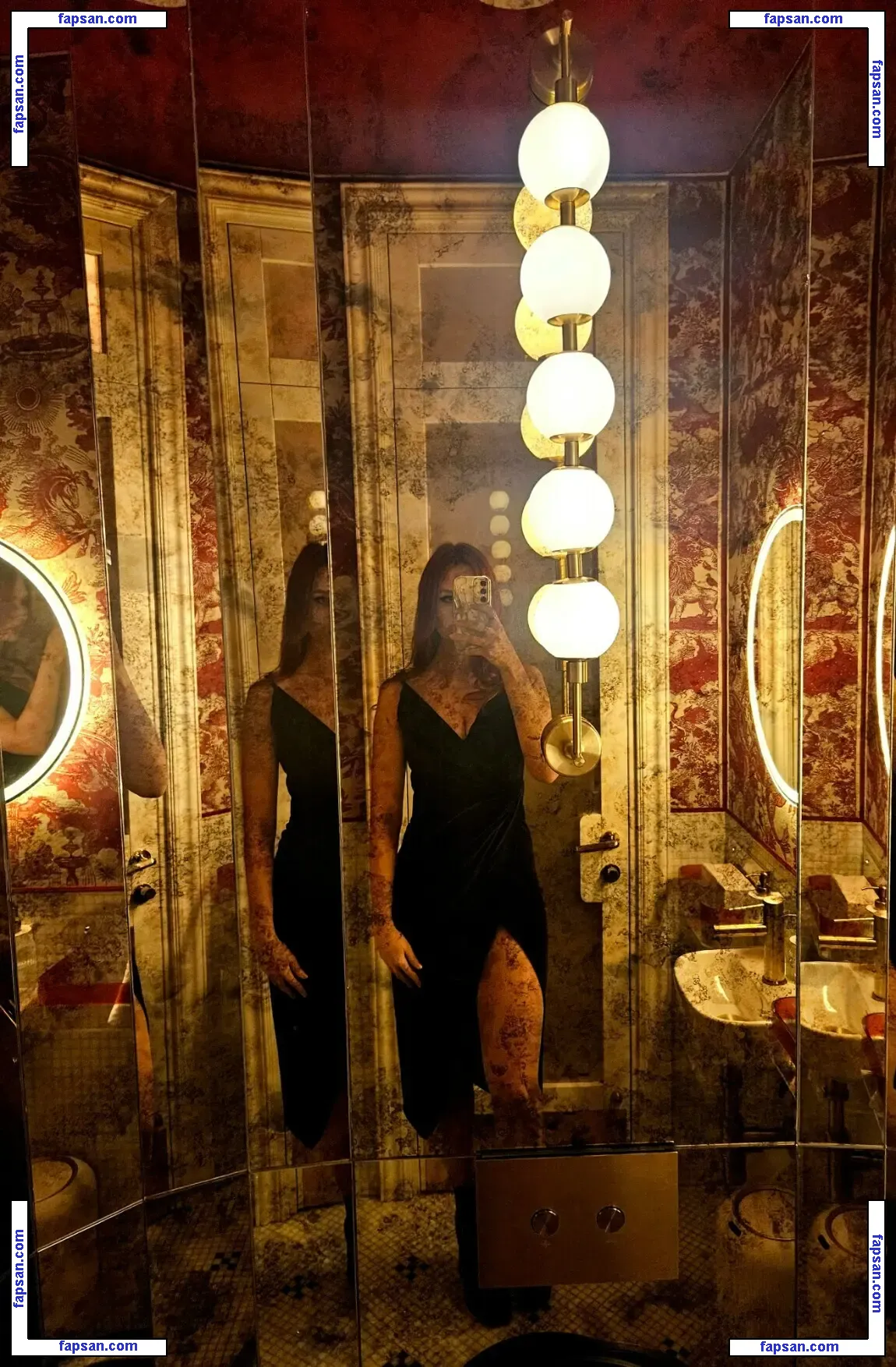 ToxieFoxy nude photo #0026 from OnlyFans