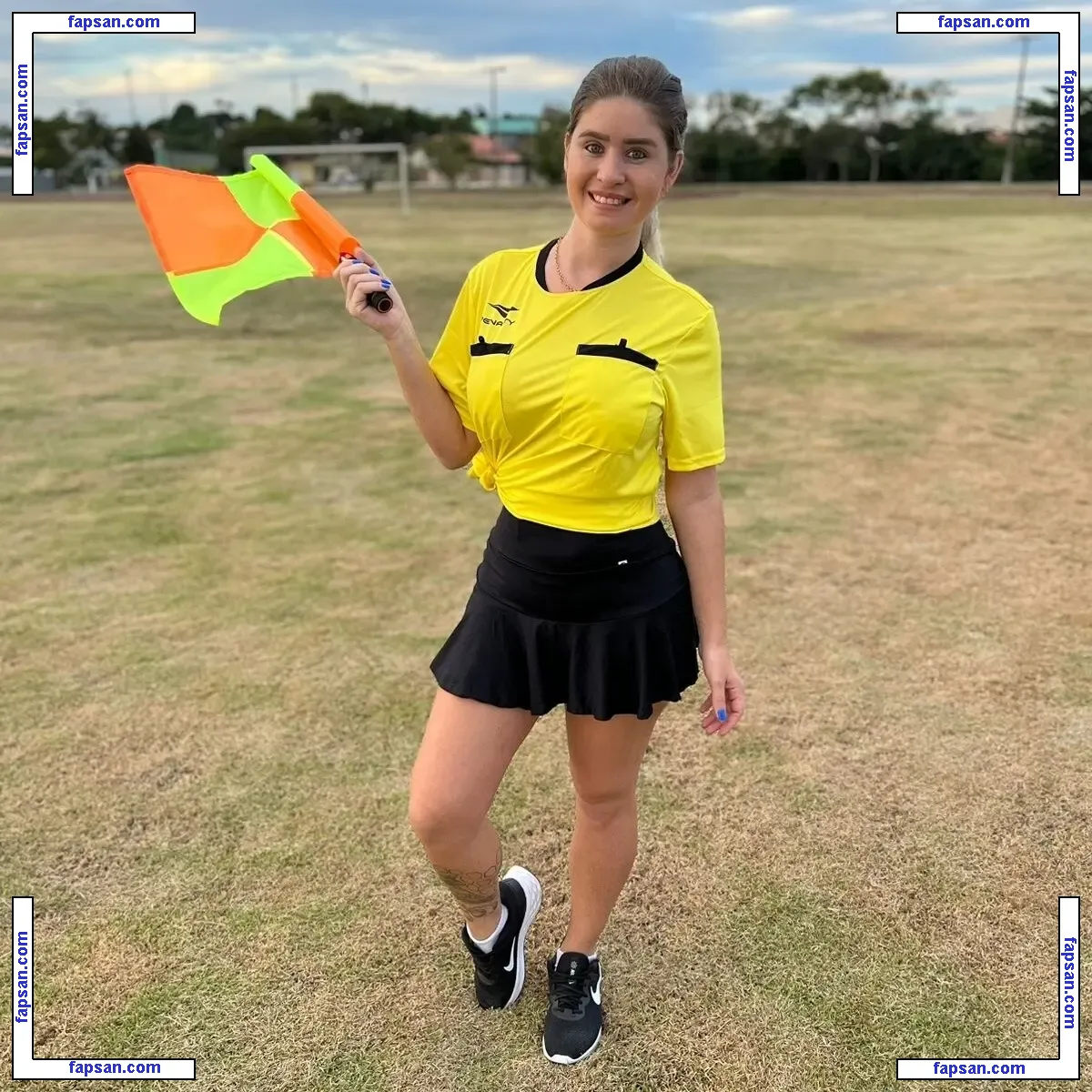 Tretas nude photo #0008 from OnlyFans