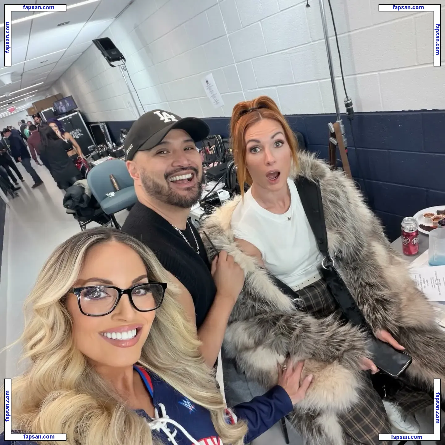 Trish Stratus голая фото #1295 с Онлифанс