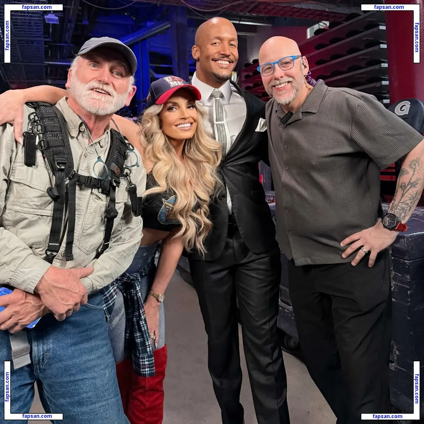 Trish Stratus голая фото #1298 с Онлифанс