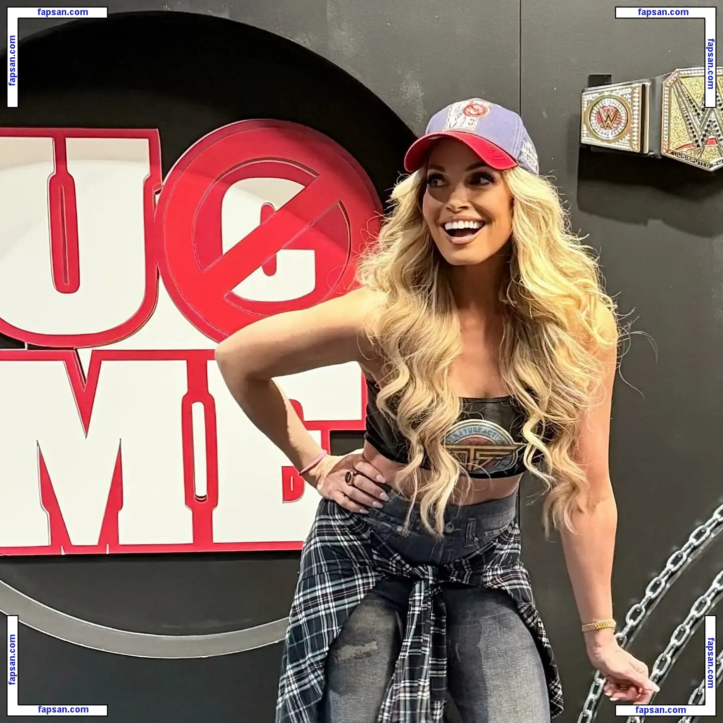 Trish Stratus голая фото #1299 с Онлифанс