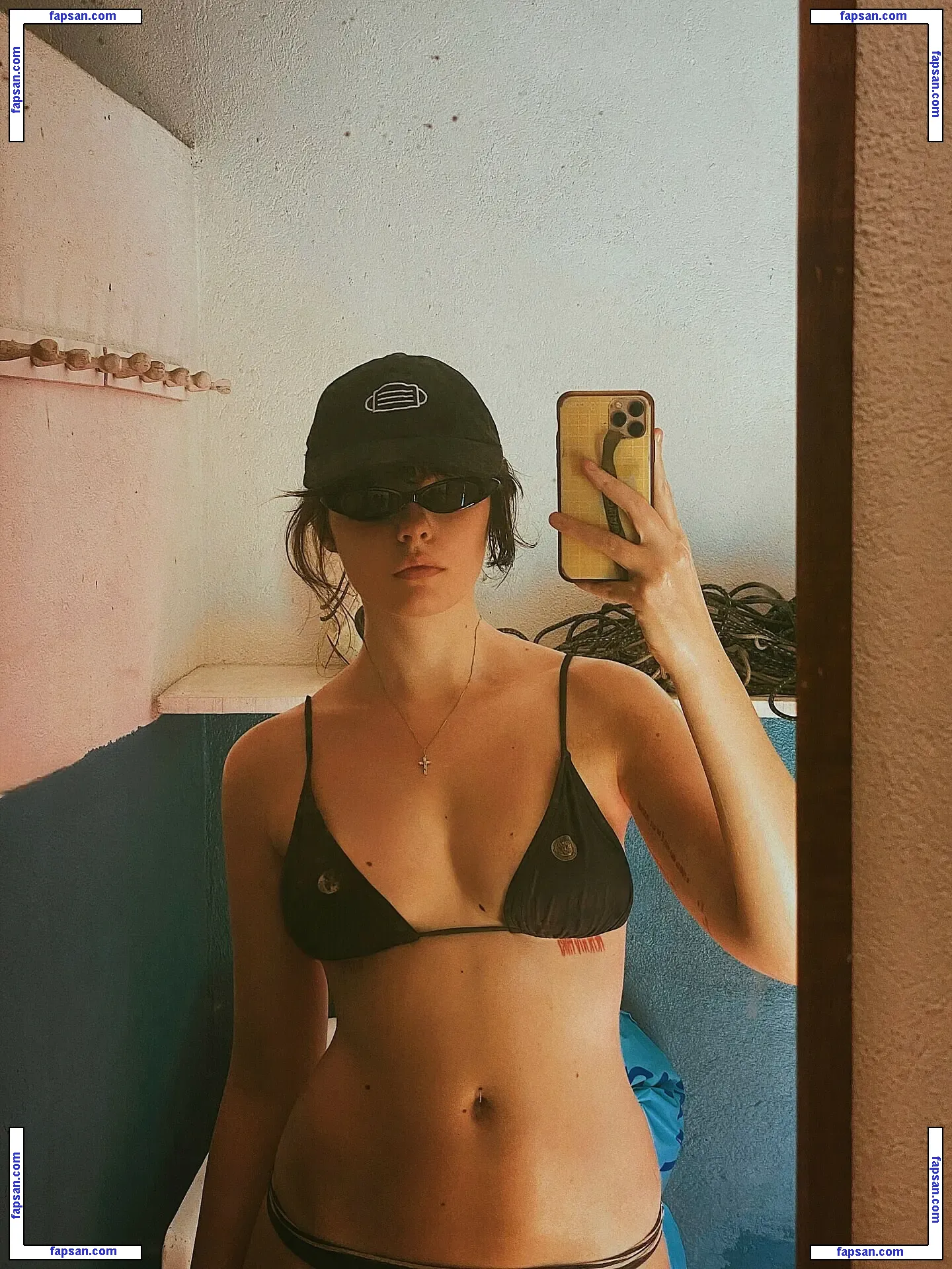 Triz Pariz nude photo #0186 from OnlyFans