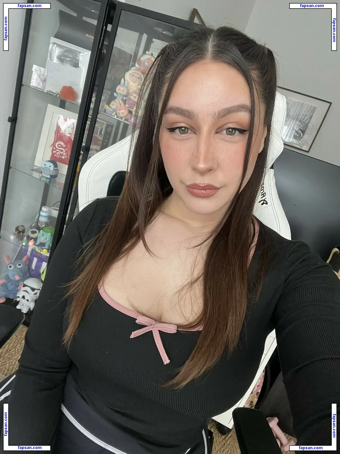 Troubleinc nude photo #0084 from OnlyFans