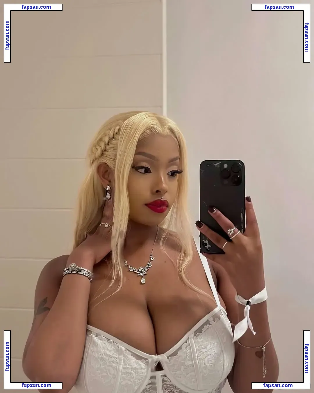 Tsholo Teebaby nude photo #0007 from OnlyFans