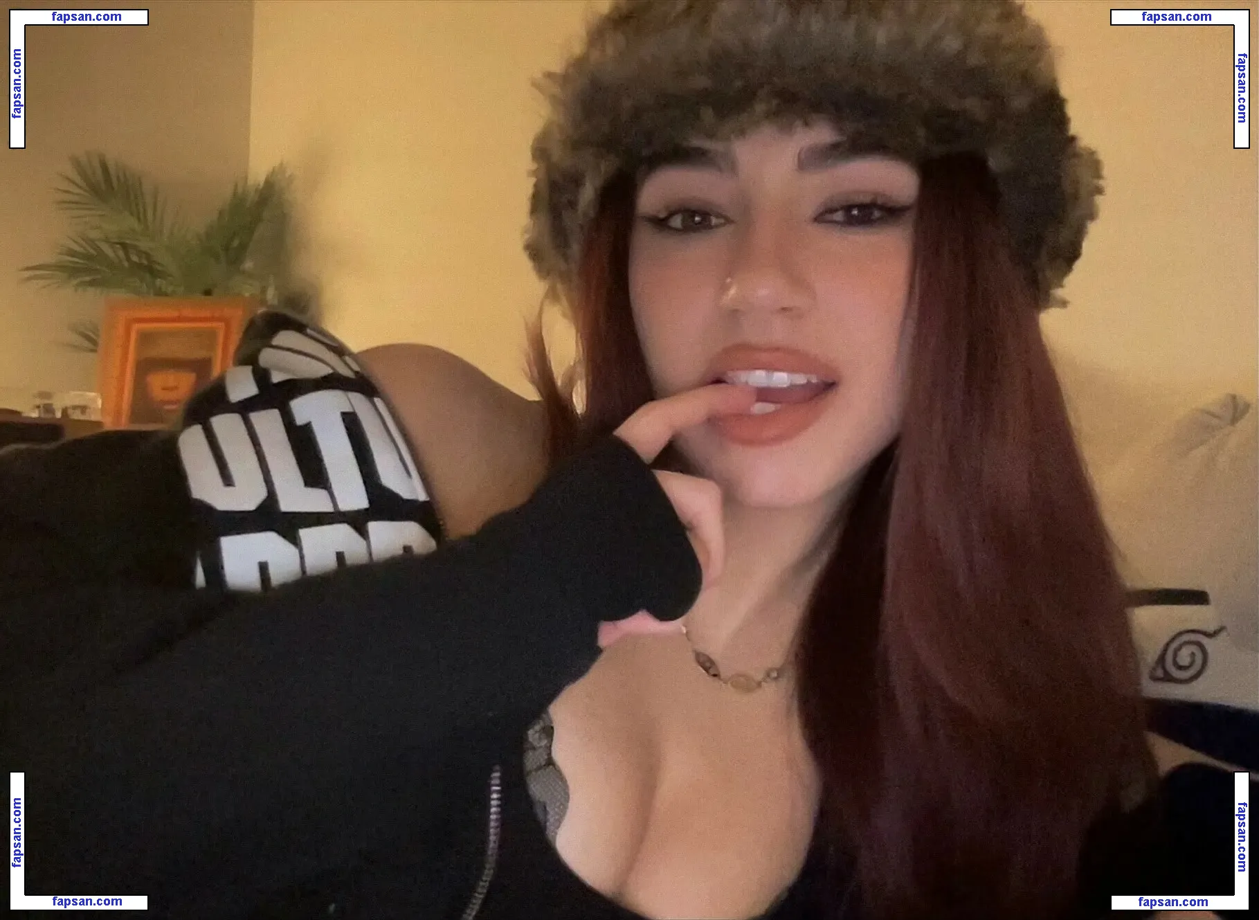 Tsunadaye голая фото #0002 с Онлифанс