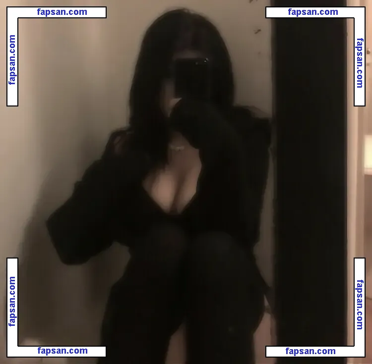 tt_t772 nude photo #0025 from OnlyFans