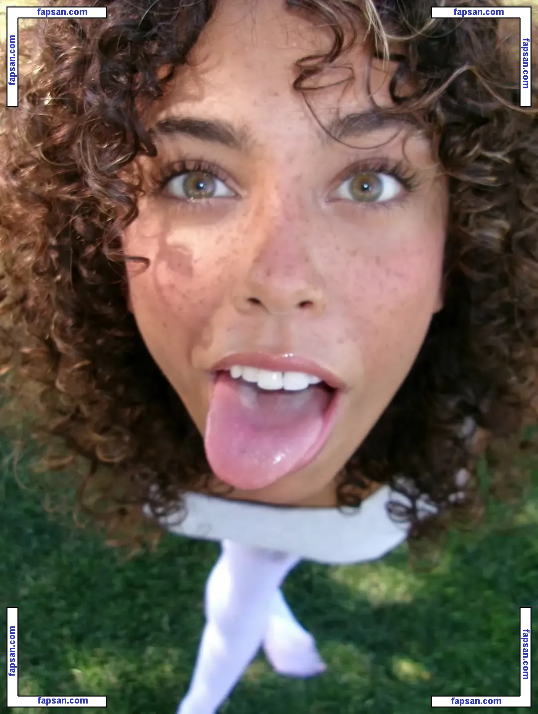 ttahlula голая фото #0003 с Онлифанс