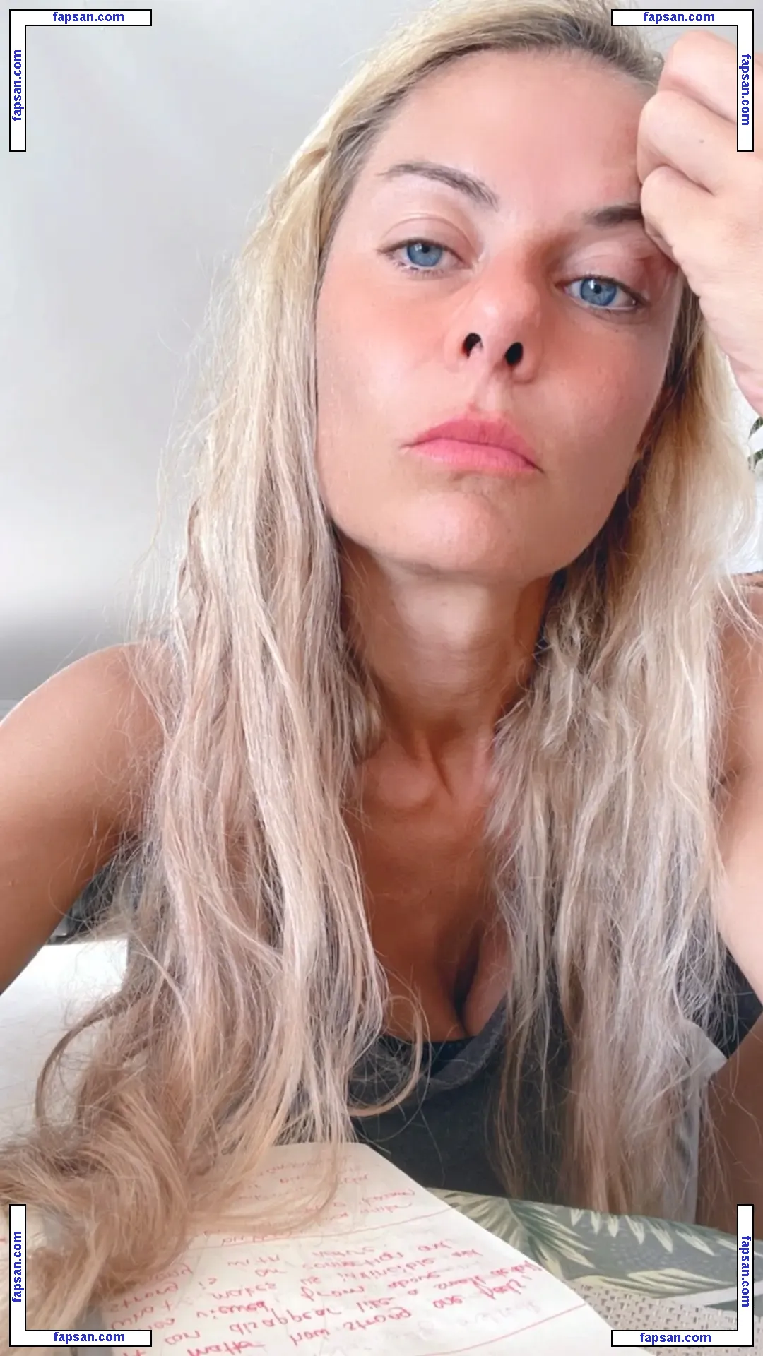 Tunaapari nude photo #0003 from OnlyFans