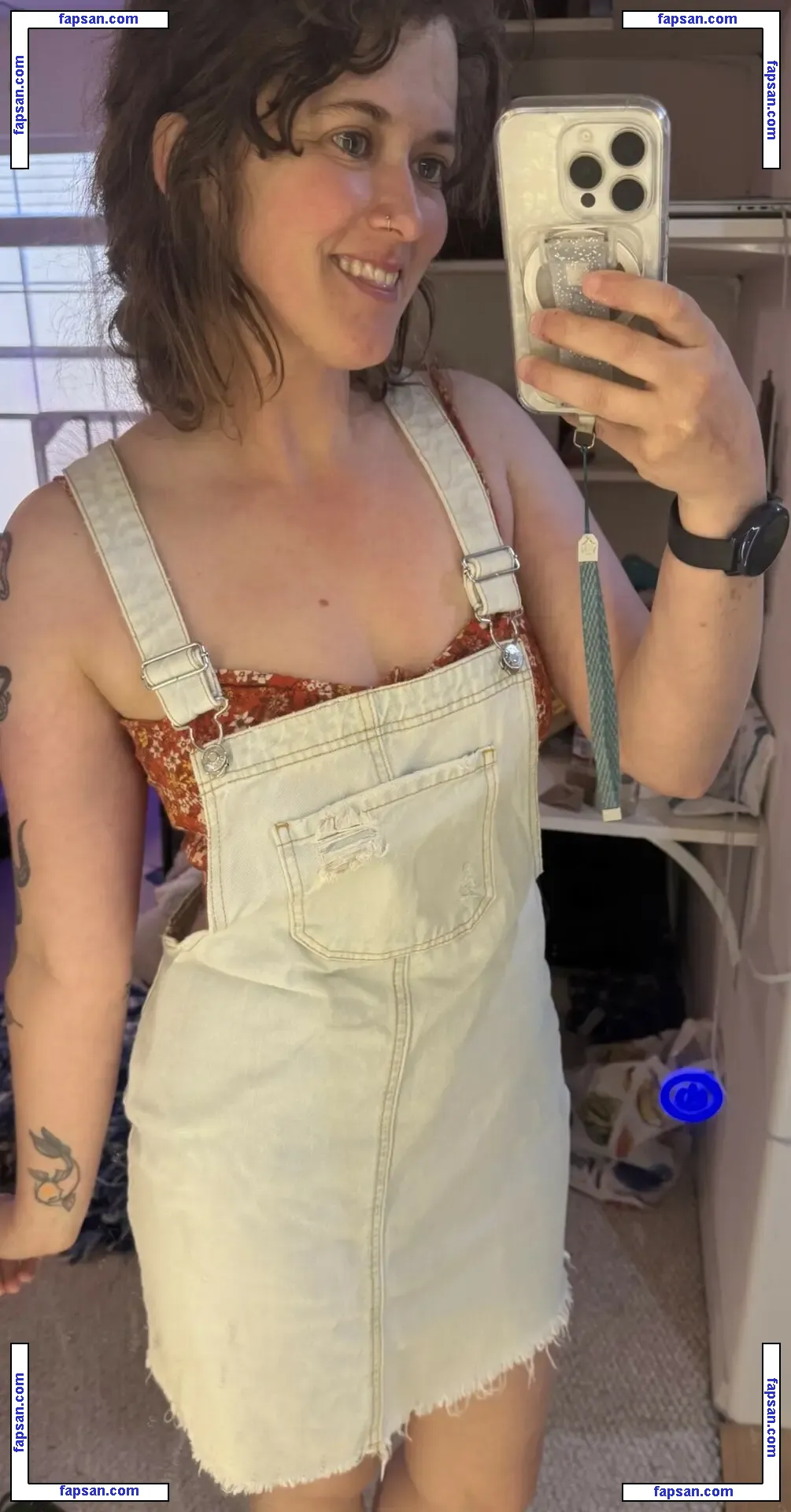 Tunnelsnakesfool nude photo #0003 from OnlyFans