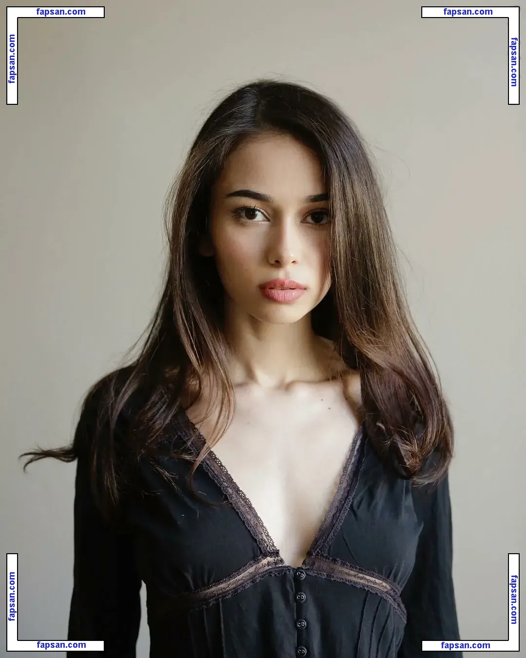 Türkü Su Demirel nude photo #0005 from OnlyFans