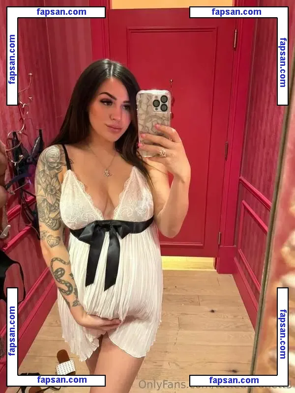 Turquoise Gypsy nude photo #0003 from OnlyFans