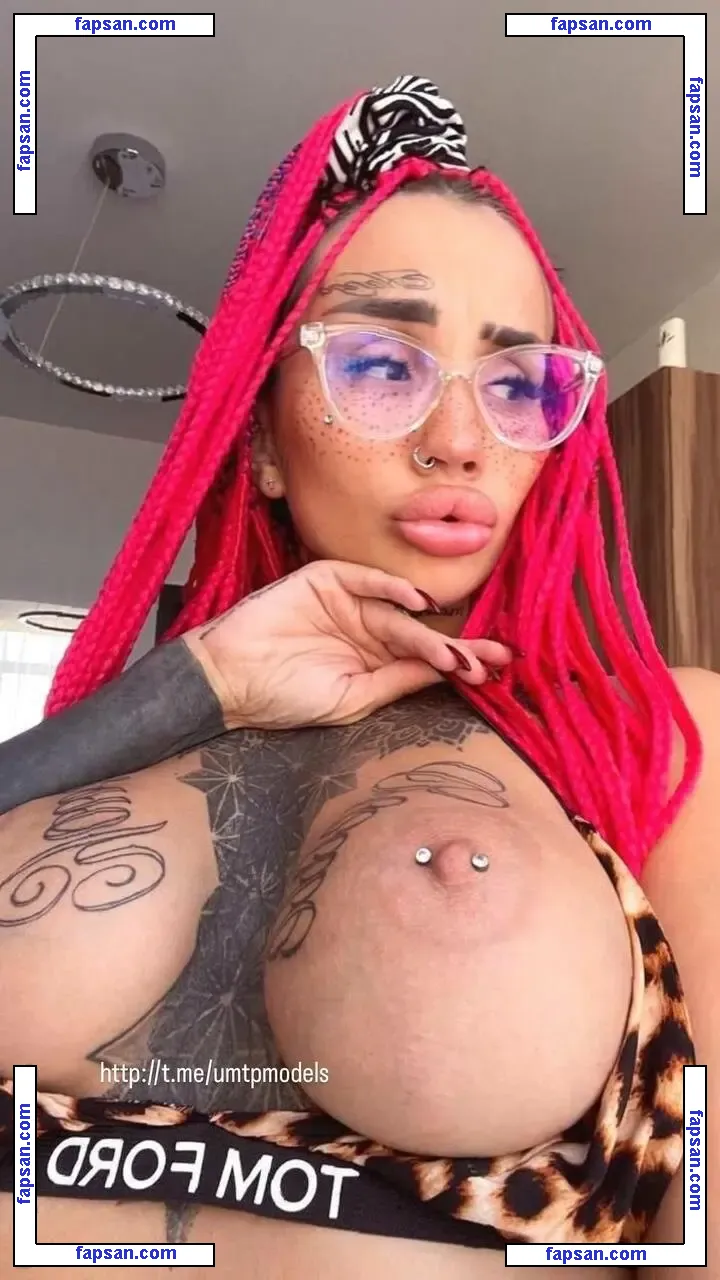 tvoyamilfa_ / lola_popsy nude photo #0003 from OnlyFans