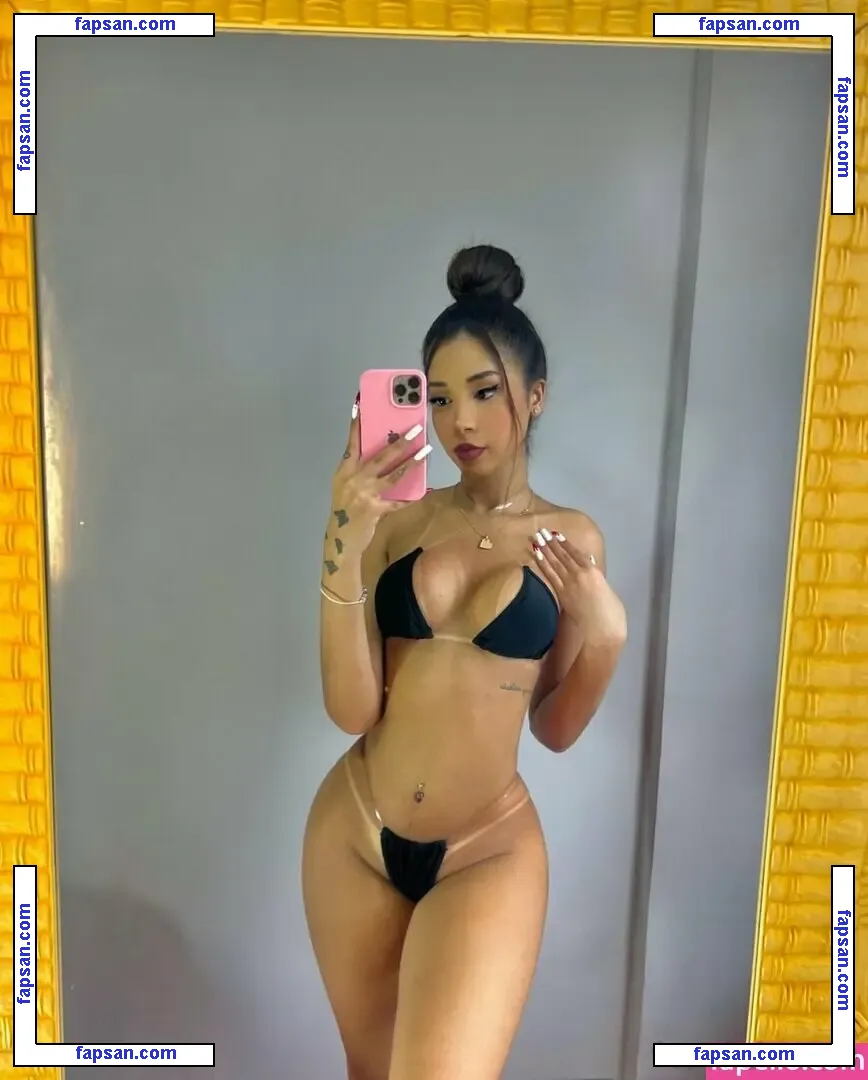 Twaylaventi nude photo #0014 from OnlyFans