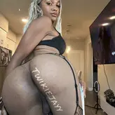 twikiejayy nude #0011