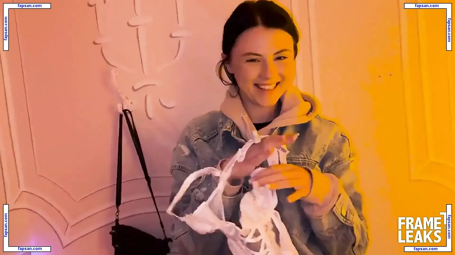 twinsmoon голая фото #0002 с Онлифанс