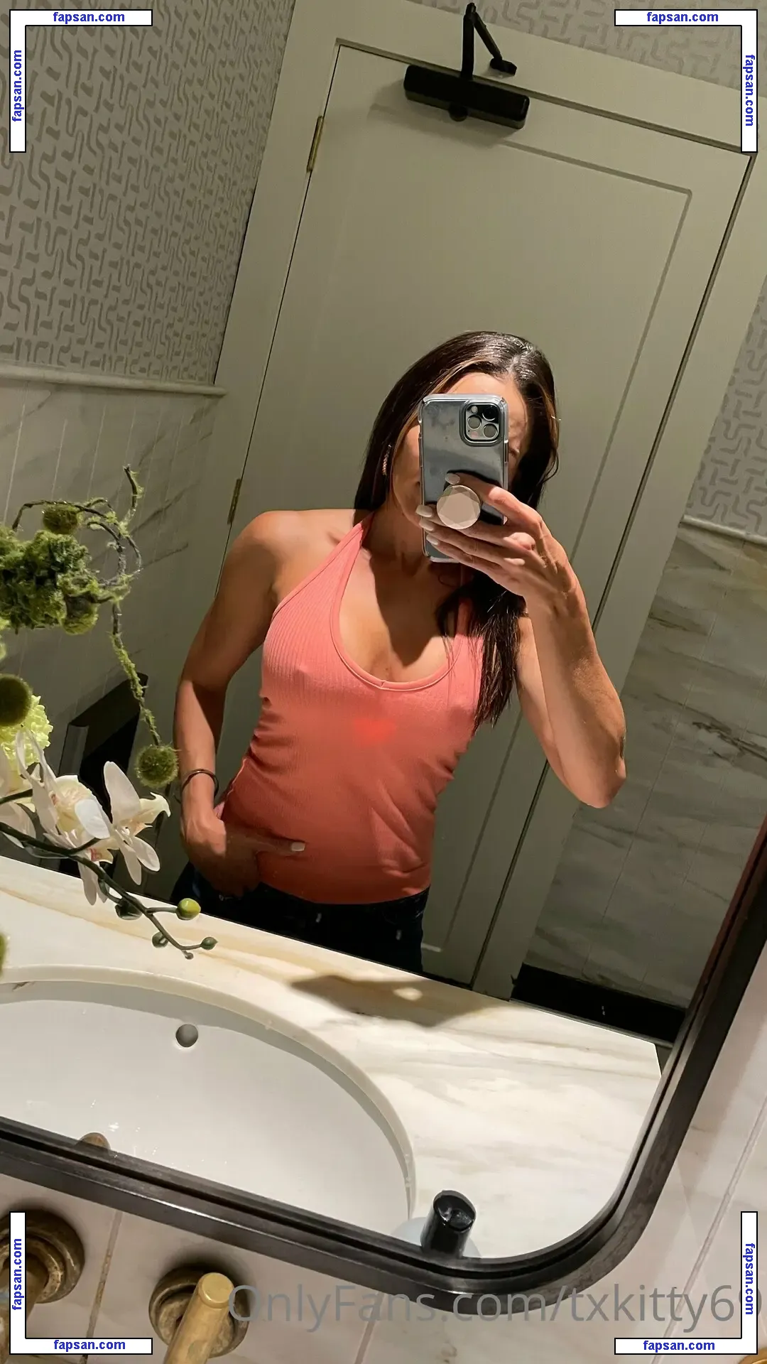 Txkitty69 nude photo #0116 from OnlyFans