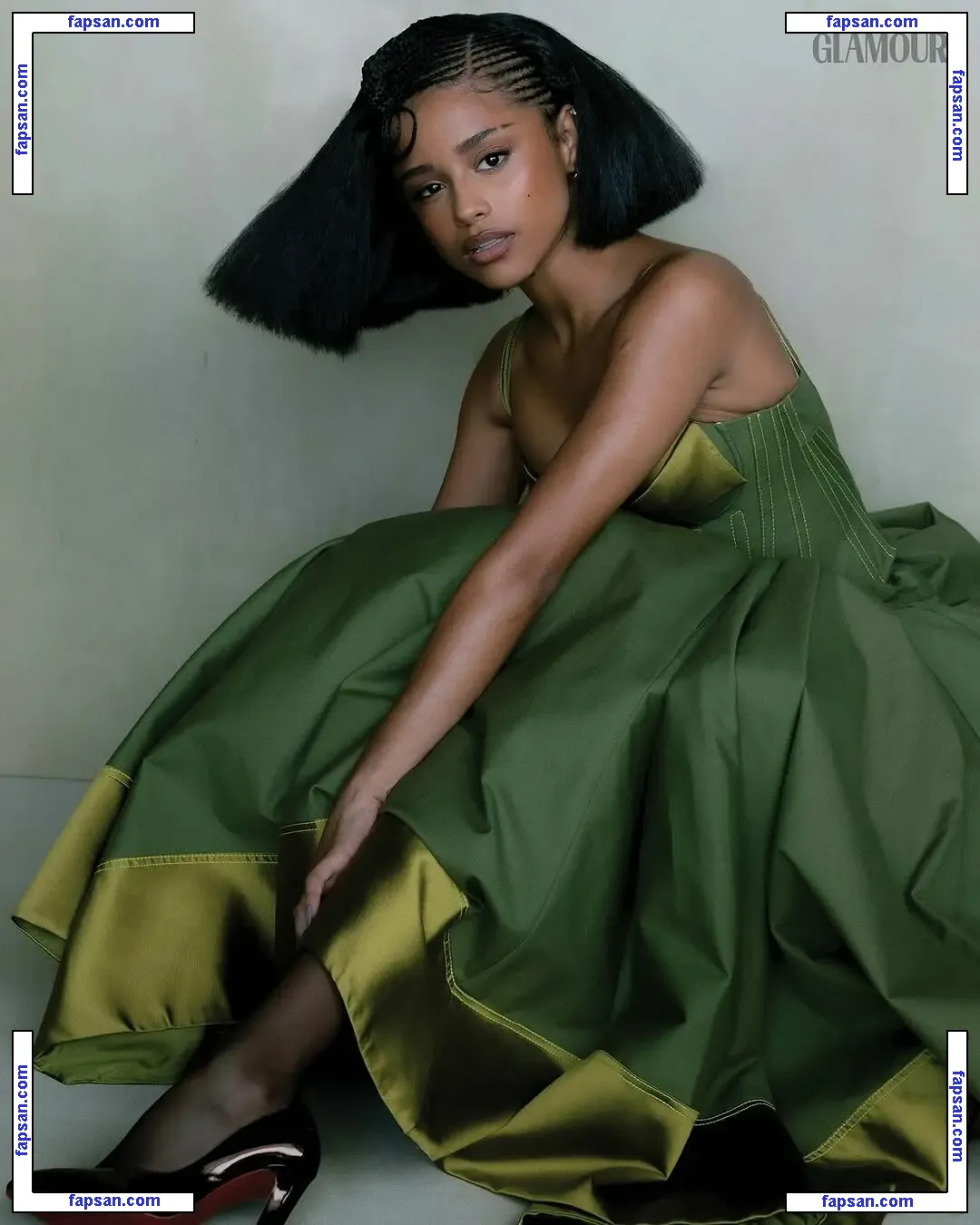 Tyla nude photo #0367 from OnlyFans