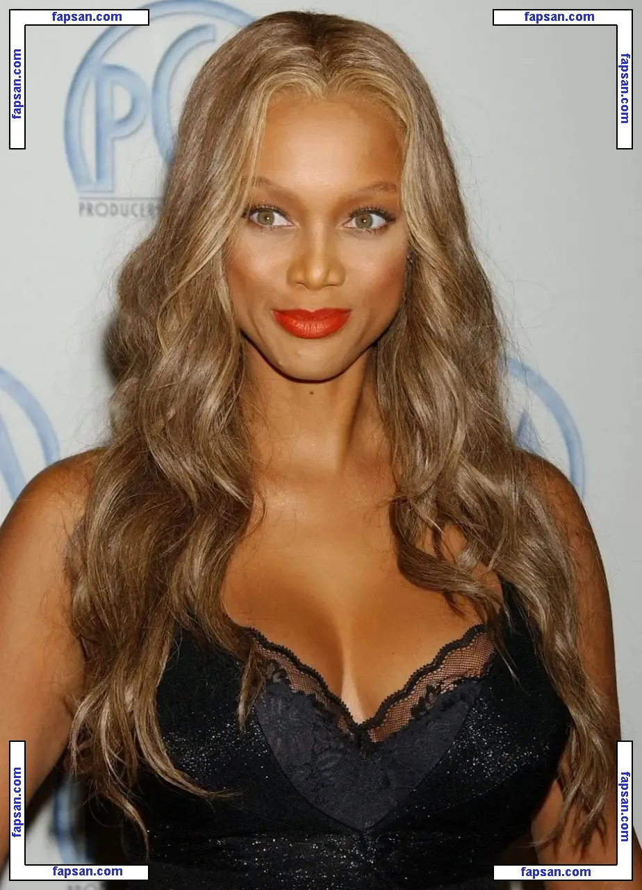 Tyra Banks голая фото #0103 с Онлифанс