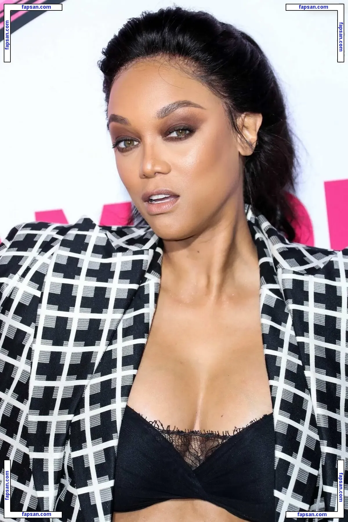Tyra Banks nude photo #0417 from OnlyFans