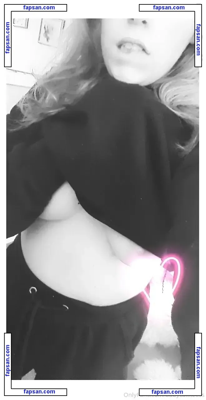 u126094908 nude photo #0018 from OnlyFans