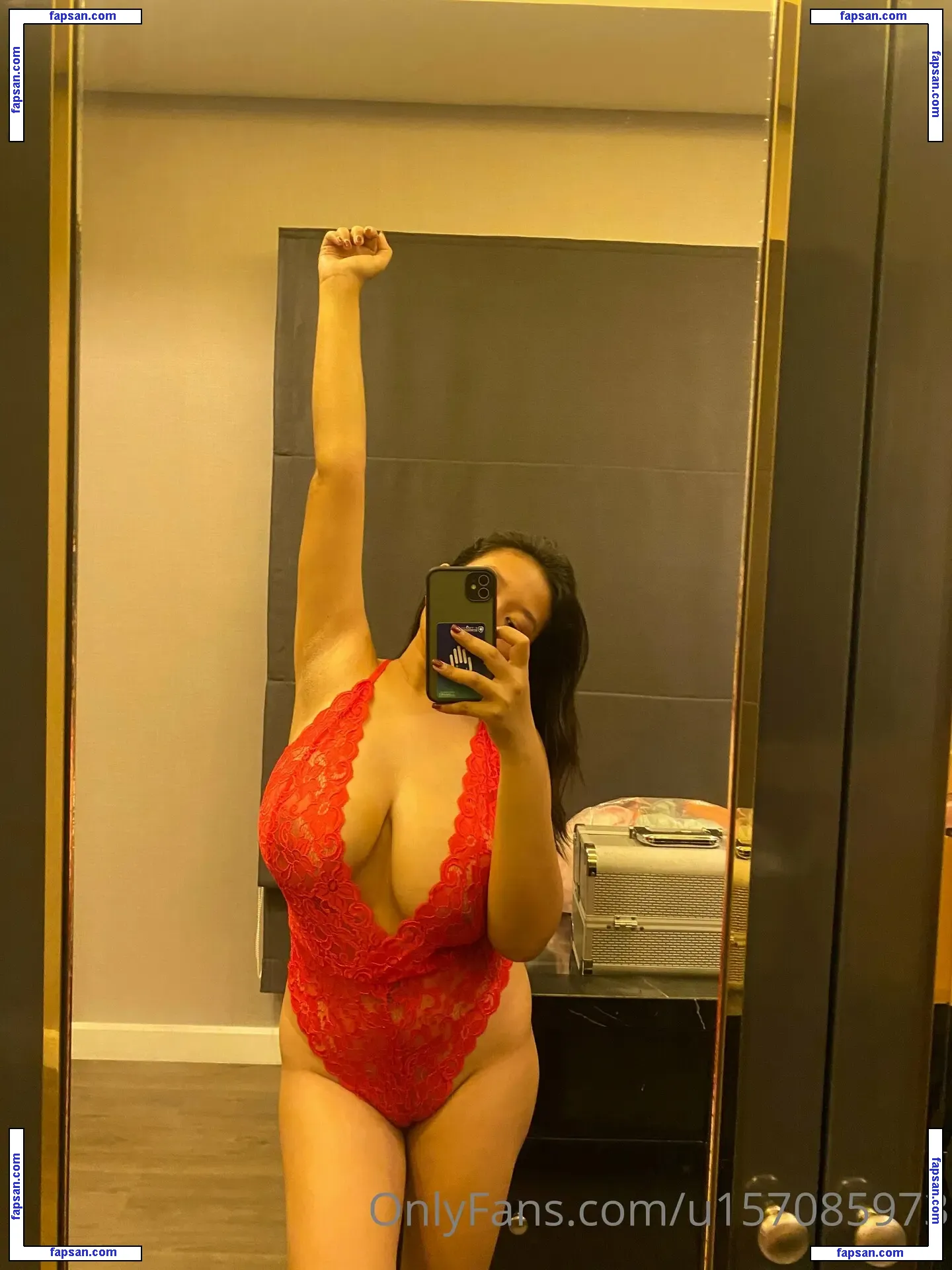u157085973 nude photo #0025 from OnlyFans