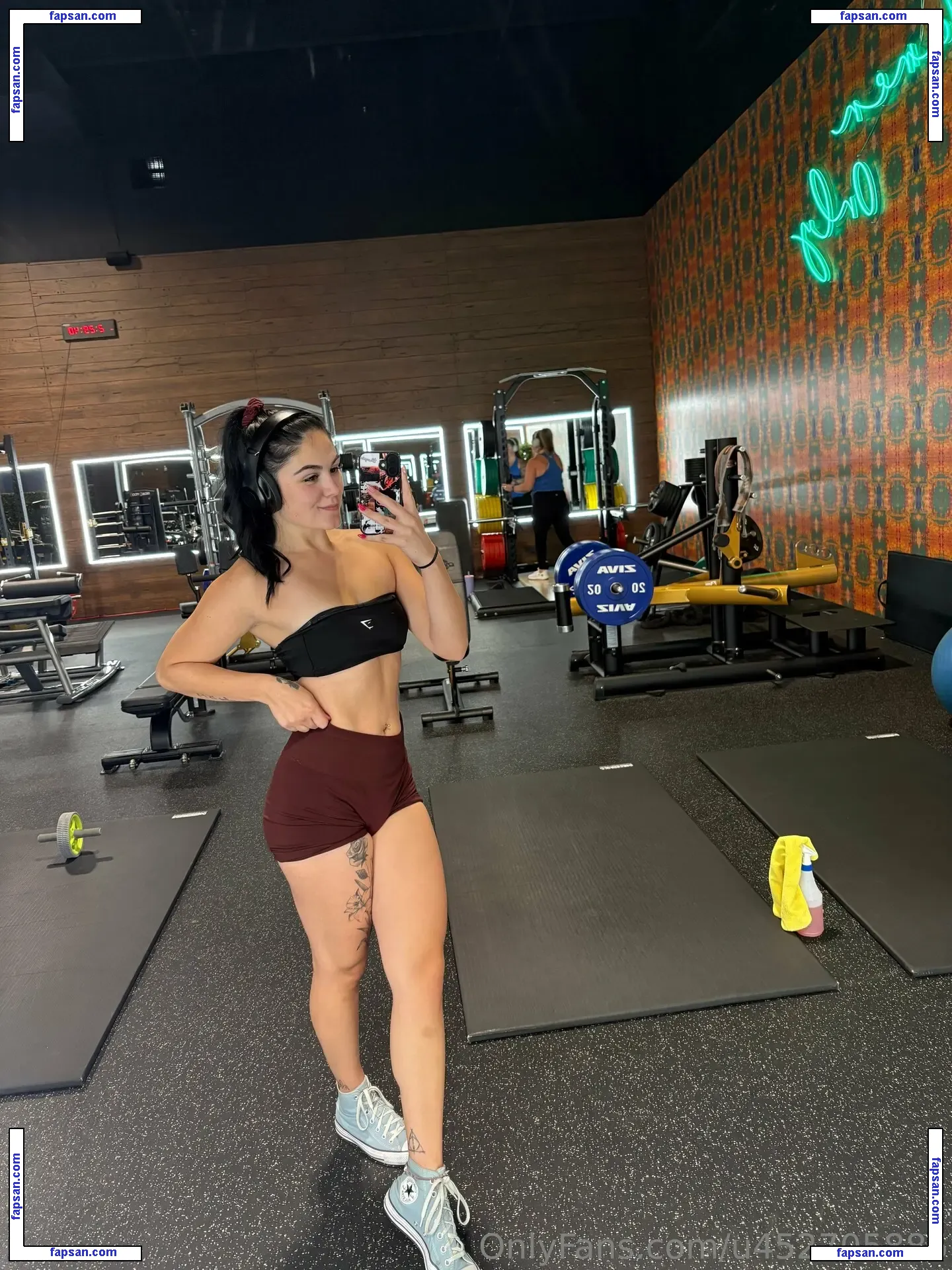 u452705885 nude photo #0033 from OnlyFans