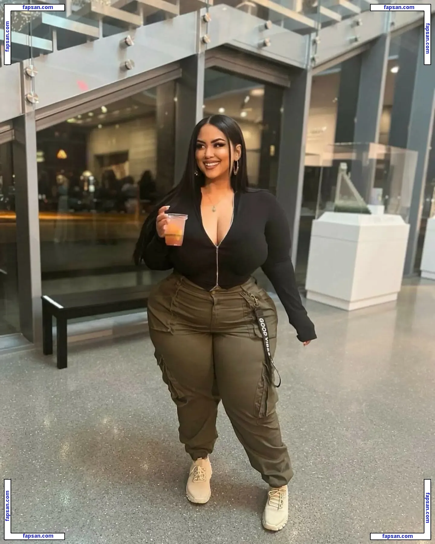 Uilani Babe голая фото #0006 с Онлифанс