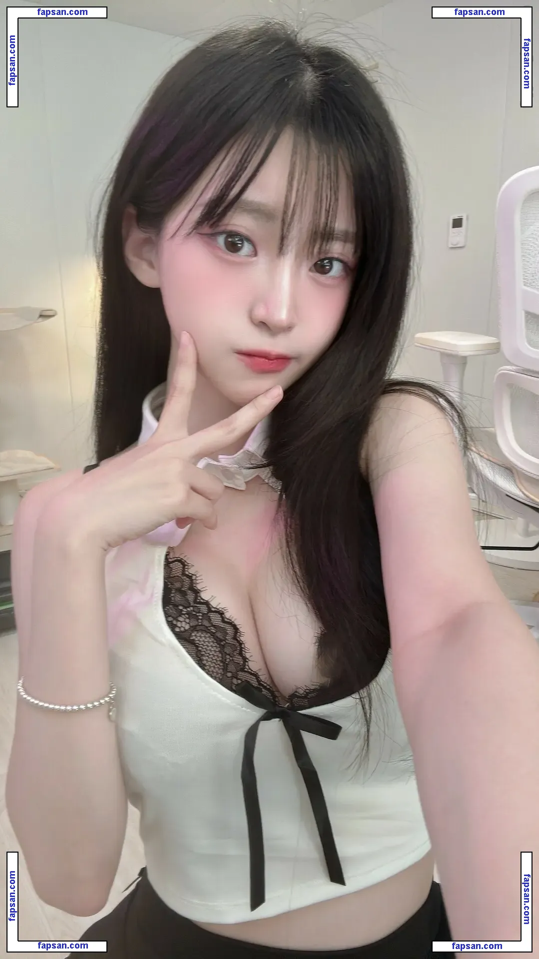 u_jjung007 nude photo #0014 from OnlyFans