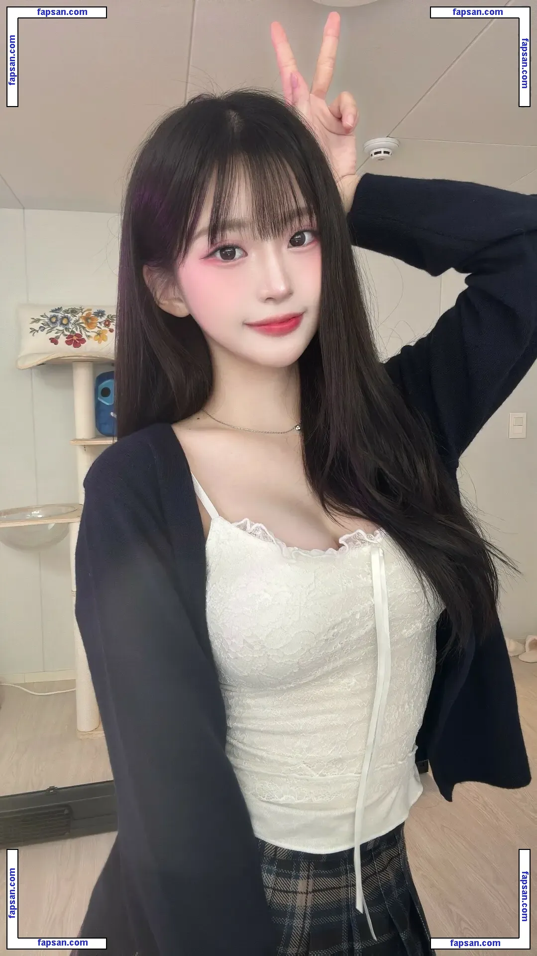 u_jjung007 nude photo #0015 from OnlyFans