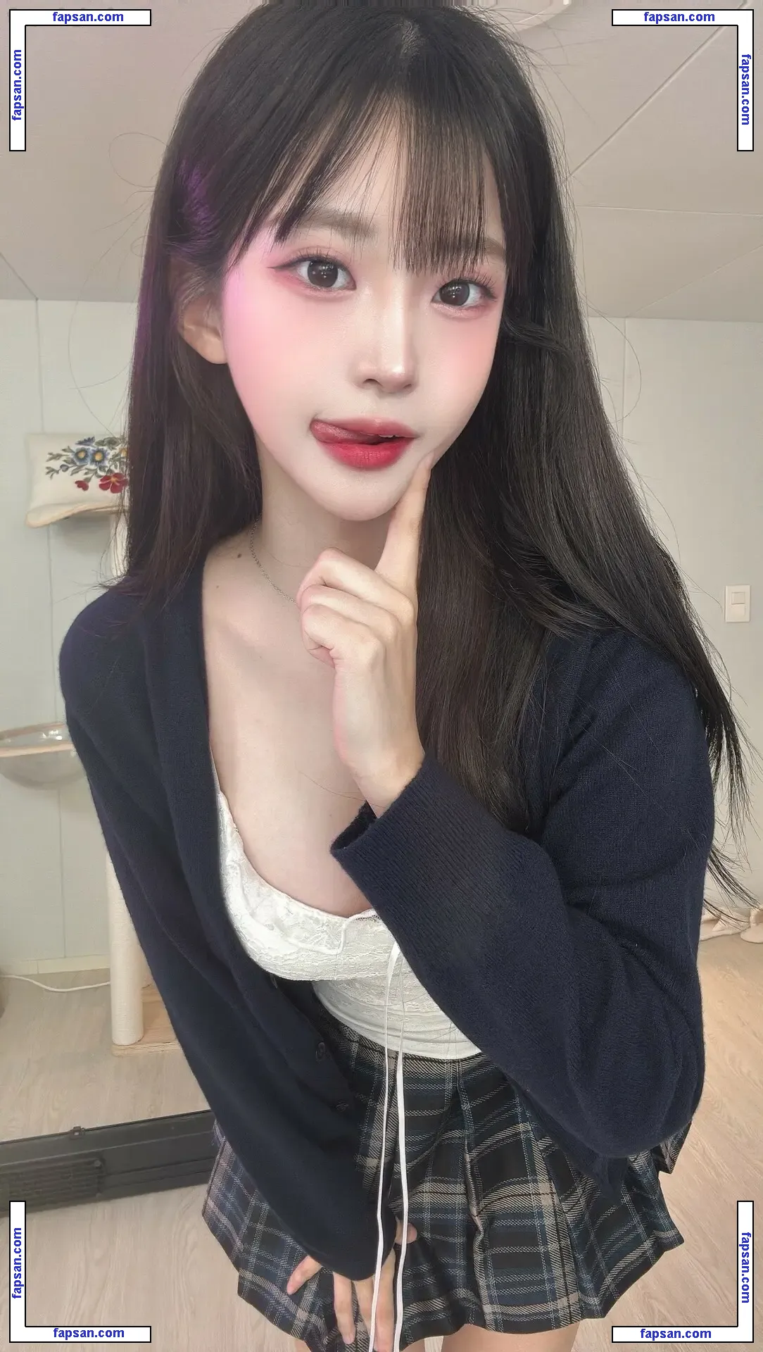 u_jjung007 nude photo #0019 from OnlyFans