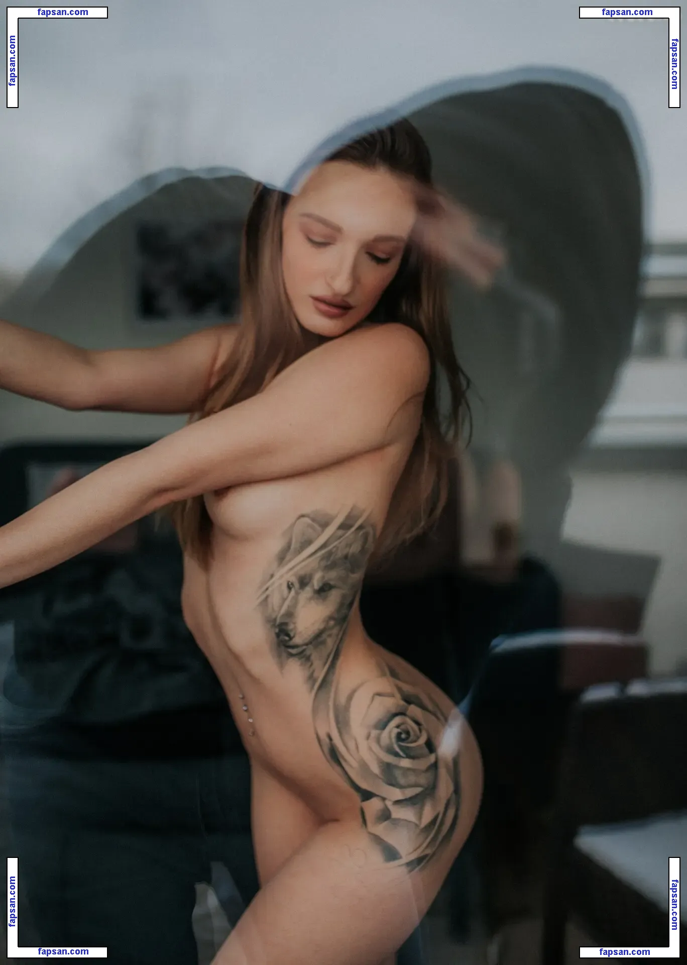 Ulrike Henschler nude photo #0003 from OnlyFans