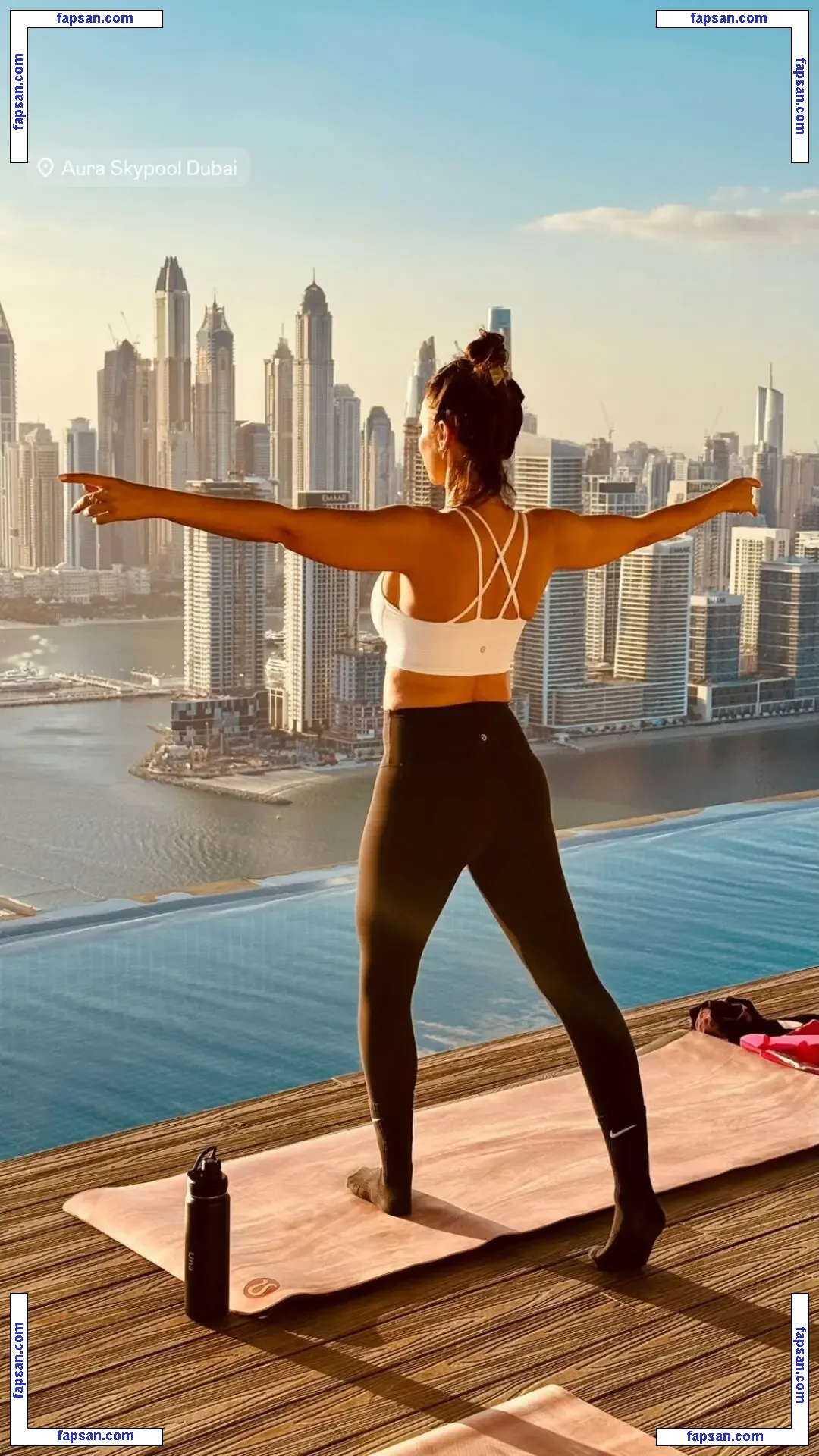 Una Healy nude photo #0546 from OnlyFans